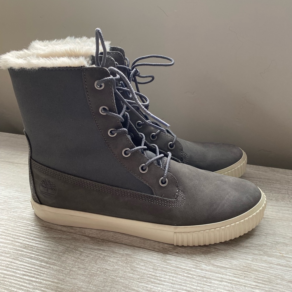 Women's Timberland Skyla Bay Faux-Fleece Fold-Down Boots Gray